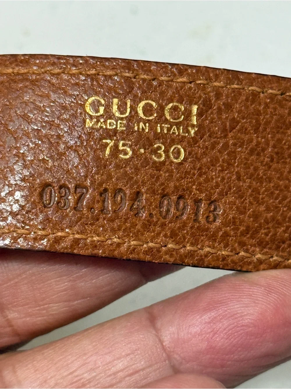 Gucci Brown Leather Belt with Gold Buckle in great conditions